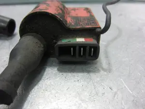 Foto de BOBINA ENCENDIDO PIAGGIO (VESPA) ZIP referencia 32391011 foto 3