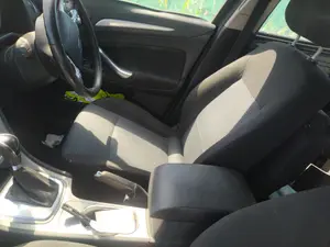 Foto de LUZ INTERIOR FORD MONDEO BERLINA (CA2) 2.0 TDCi CAT (131 CV / 96 KW)