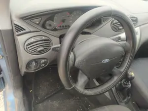 Foto de VOLANTE FORD FOCUS BERLINA (CAK) 1.8 TDDI Turbodiesel CAT (90 CV / 66 KW) referencia 1142444