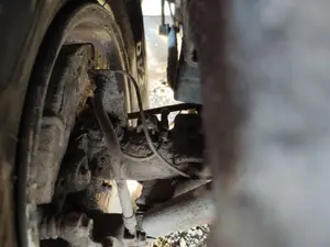 Foto de BRAZO SUSPENSION TRASERO IZQUIERDO HYUNDAI TERRACAN (HP) 2.9 CRDi CAT (150 CV / 110 KW)