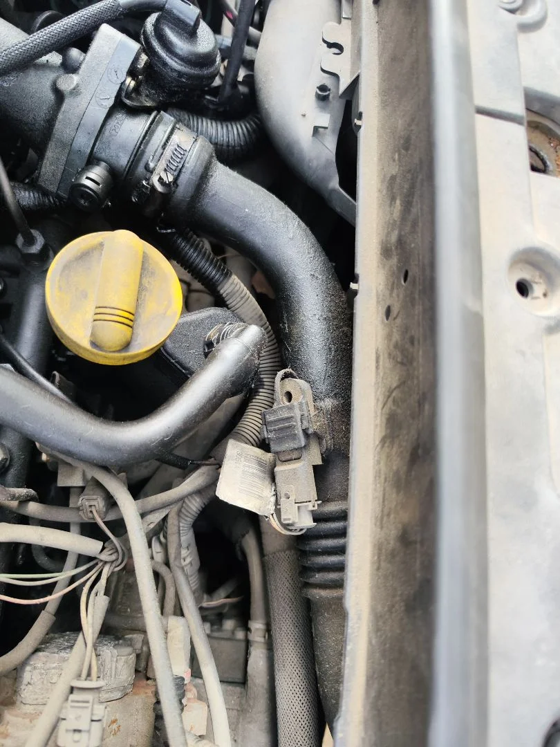 Foto de MANGUERAS INTERCOOLER RENAULT SCENIC II (JM) 1.9 dCi Diesel (120 CV / 88 KW)