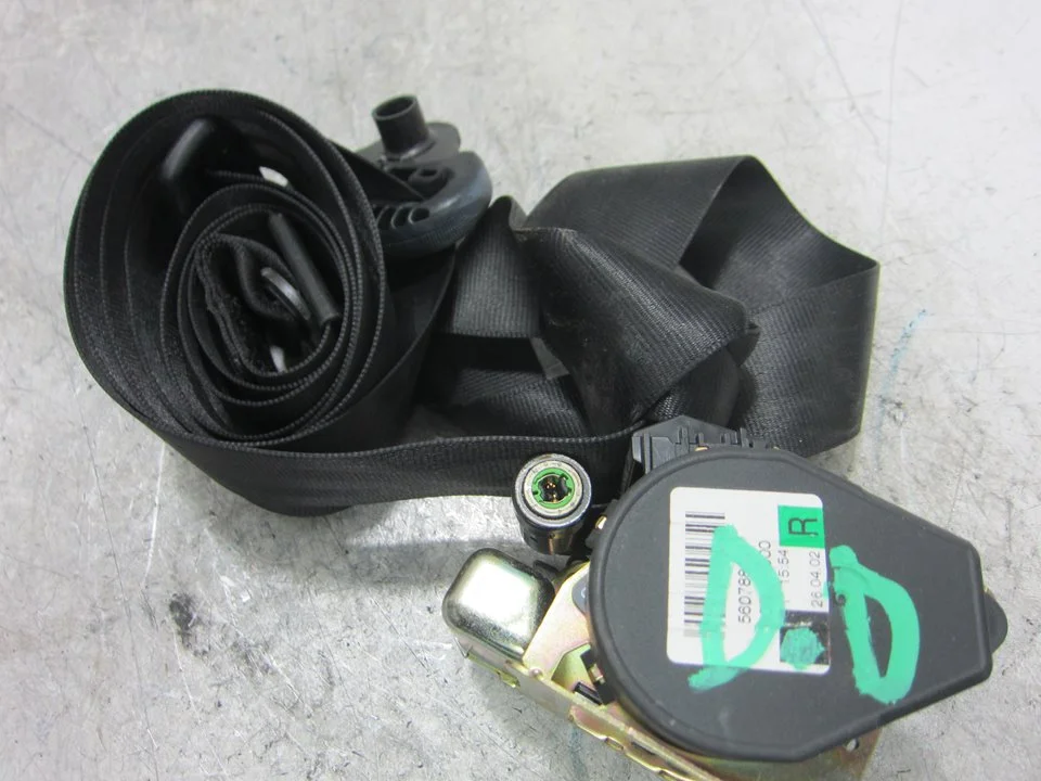 Foto de CINTURON SEGURIDAD DELANTERO DERECHO AUDI A2 (8Z) 1.4 16V (75 CV / 55 KW) referencia 560788