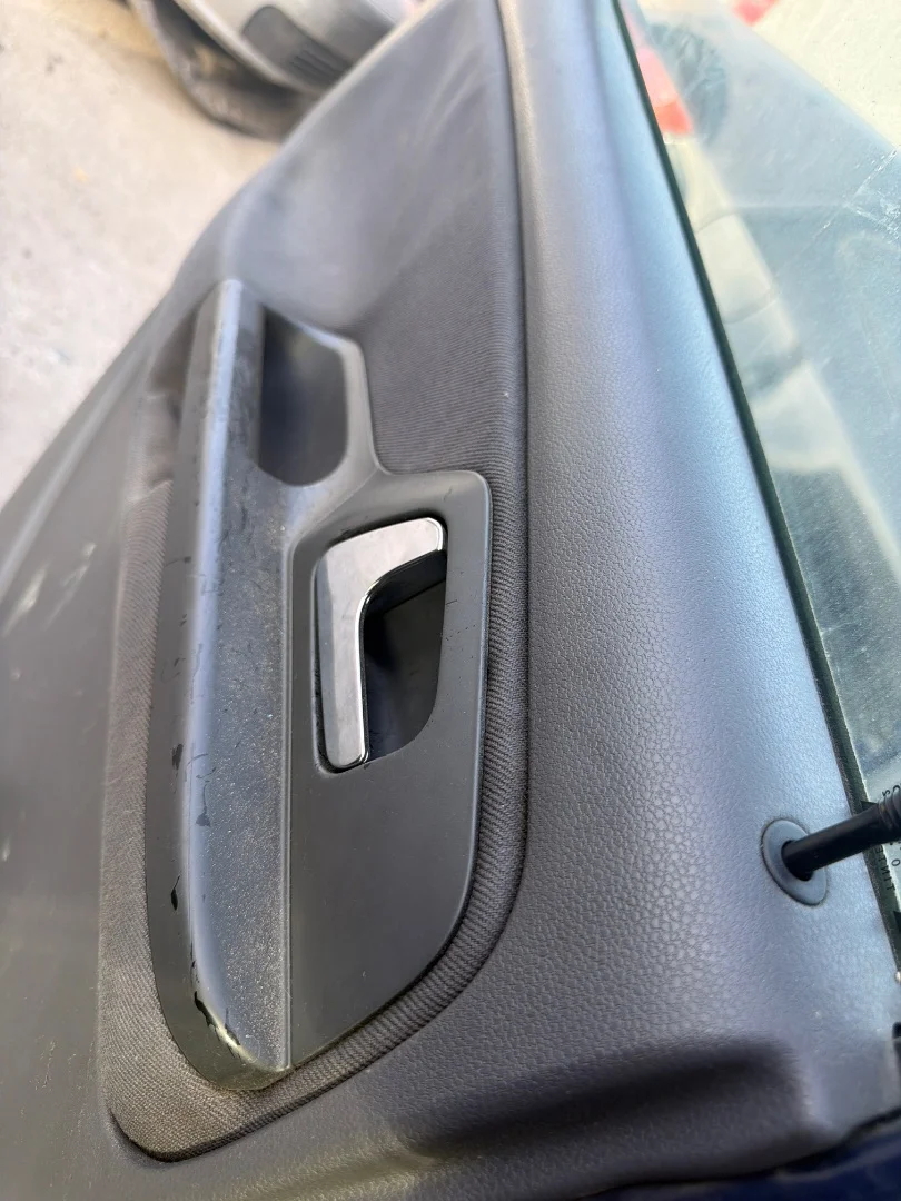 Foto de MANETA INTERIOR TRASERA IZQUIERDA SEAT CORDOBA BERLINA (6K2)
