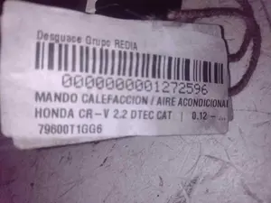 Foto de MANDO CALEFACCION / AIRE ACONDICIONADO HONDA CR-V (RE) referencia 79600T1GG6 foto 2