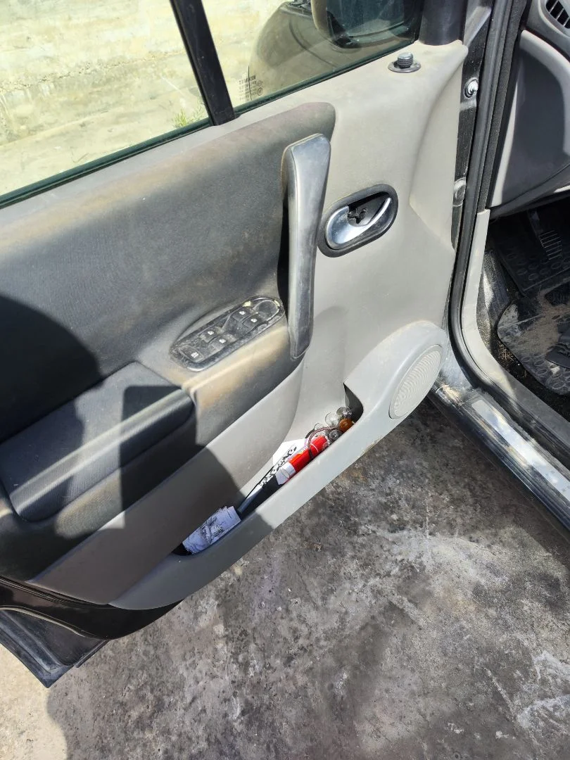 Foto de ELEVALUNAS DELANTERO IZQUIERDO RENAULT SCENIC II (JM) 1.9 dCi Diesel (120 CV / 88 KW)