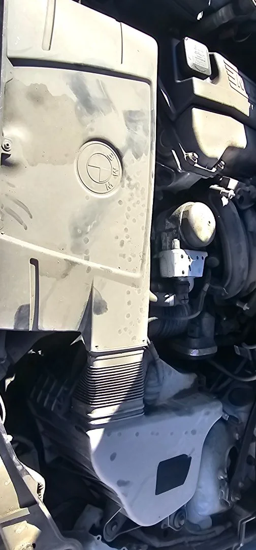 Foto de CAJA RELES / FUSIBLES BMW SERIE 3 BERLINA (E90) 2.0 CAT (129 CV / 95 KW)