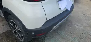 Foto de PARAGOLPES TRASERO RENAULT CAPTUR I 1.5 dCi Diesel FAP (110 CV / 81 KW) foto 2