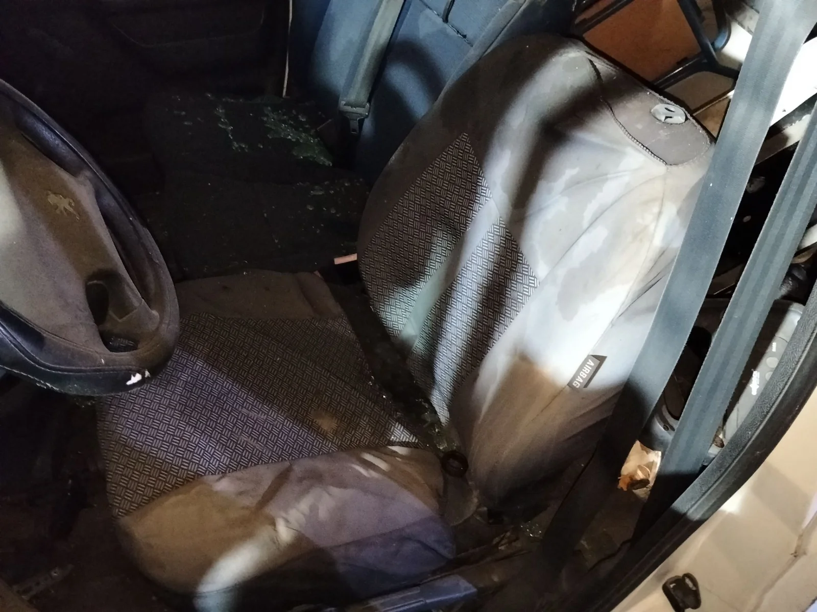 Foto de ASIENTO DELANTERO IZQUIERDO PEUGEOT EXPERT FURGÓN COMFORT (1995)