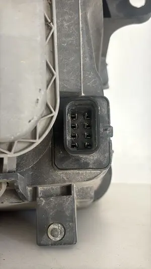 Foto de FARO IZQUIERDO RENAULT KANGOO I (F/KC0) 1.9 Diesel (54 CV / 40 KW) foto 2