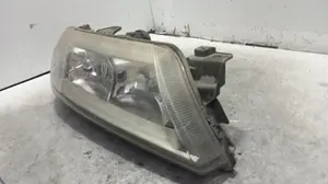 Foto de FARO DERECHO RENAULT LAGUNA II (BG0) 2.2 dCi Turbodiesel (150 CV / 110 KW) referencia 7701474501 foto 3