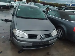Foto de CAPO RENAULT MEGANE II CLASSIC BERLINA 1.6 16V (113 CV / 83 KW) referencia 7751476151