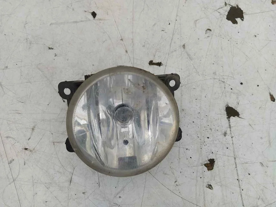Foto de FARO ANTINIEBLA IZQUIERDO PEUGEOT 208 1.4 HDi FAP (68 CV / 50 KW) referencia A046192