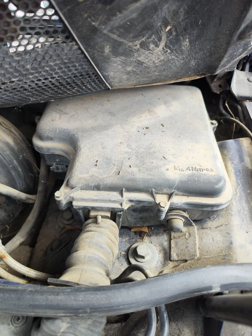 Foto de CAJA RELES / FUSIBLES VOLKSWAGEN PASSAT BERLINA (3B3) 1.9 TDI (131 CV / 96 KW)