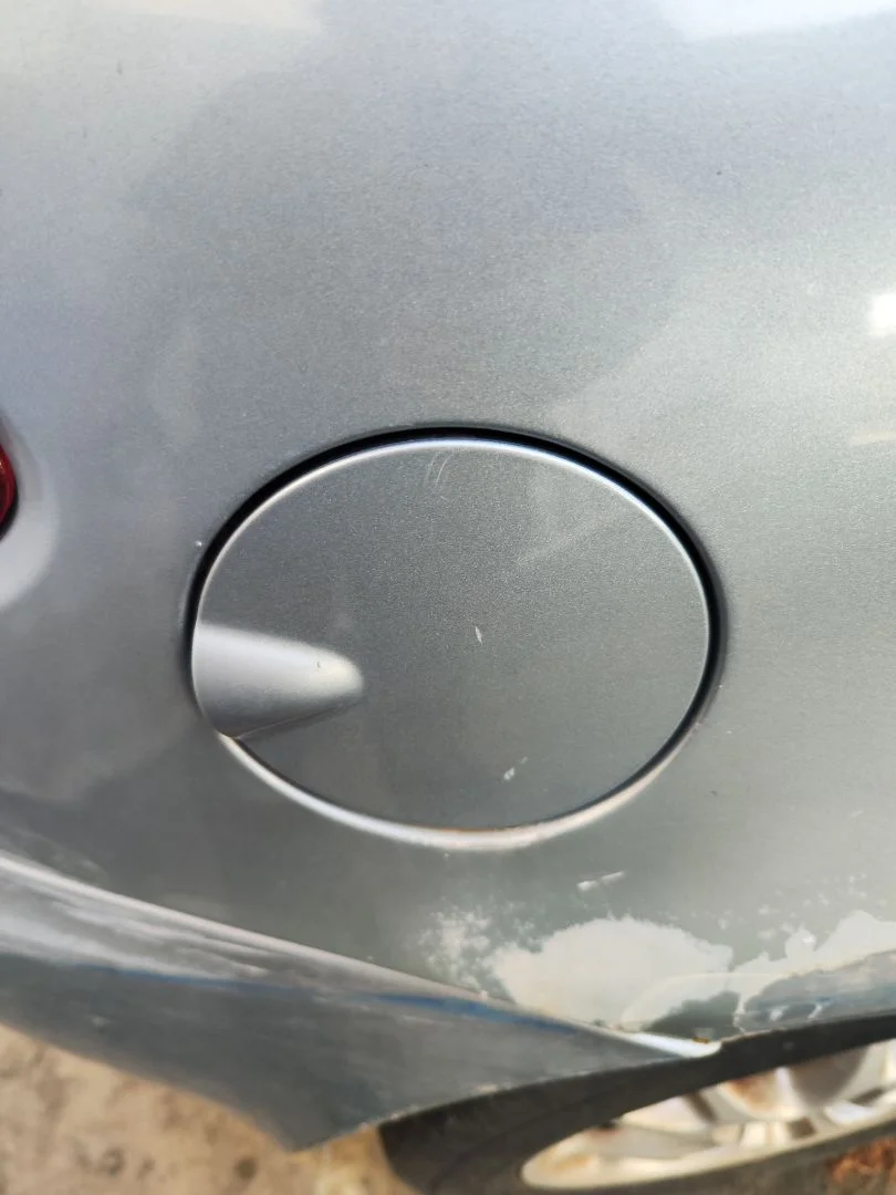 Foto de TAPA EXTERIOR COMBUSTIBLE ALFA ROMEO 147 (190) 1.9 JTD CAT (110 CV / 81 KW)