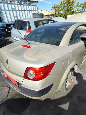 Foto de PORTON TRASERO RENAULT MEGANE II COUPE/CABRIO 1.5 dCi Diesel (106 CV / 78 KW) referencia 7751477223 foto 2