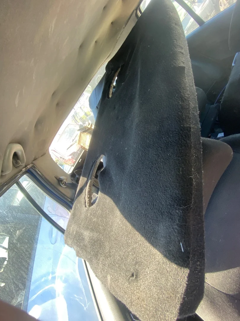 Foto de BANDEJA TRASERA VOLKSWAGEN GOLF IV BERLINA (1J1)(10.1997) 1.9 TDI (110 CV / 81 KW)