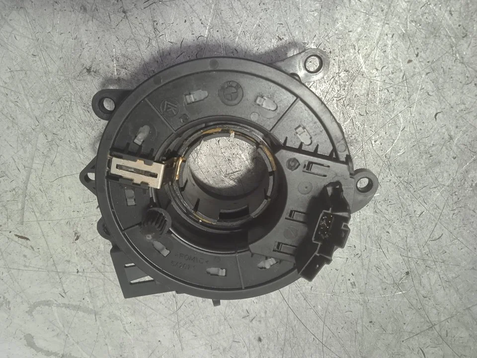 Foto de ANILLO AIRBAG BMW SERIE X5 (E53) 3.0 Turbodiesel CAT (218 CV / 160 KW) referencia 613183753989