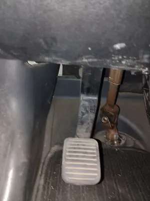Foto de PEDAL EMBRAGUE FIAT DUCATO 3 MAXI FURGÓN TS 35 (295) 2.3 JTD CAT (131 CV / 96 KW) referencia 77366013