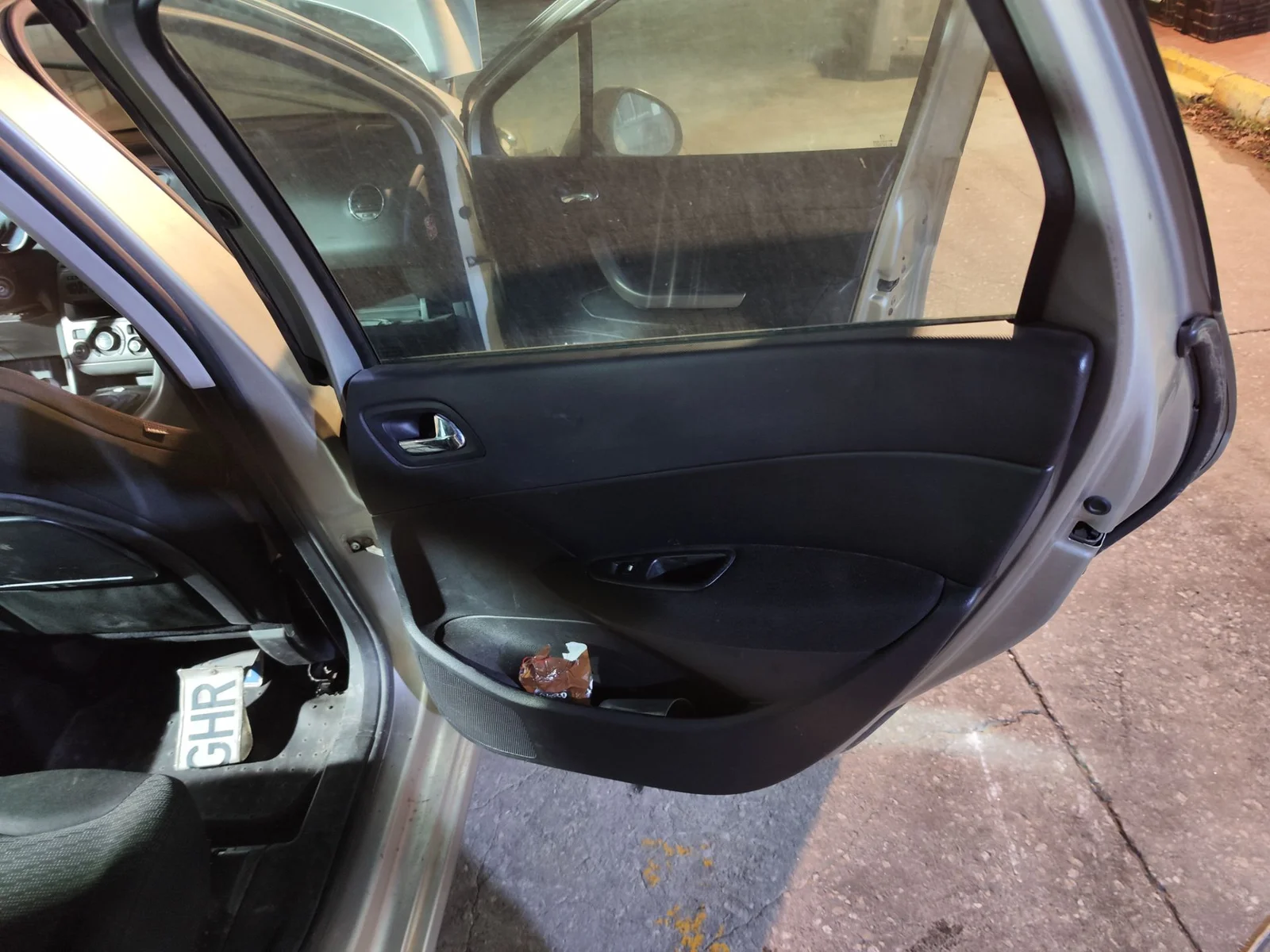 Foto de ELEVALUNAS TRASERO DERECHO PEUGEOT 308 SW 1.6 HDi FAP CAT (9HZ / DV6TED4) (109 CV / 80 KW) referencia 9224E9
