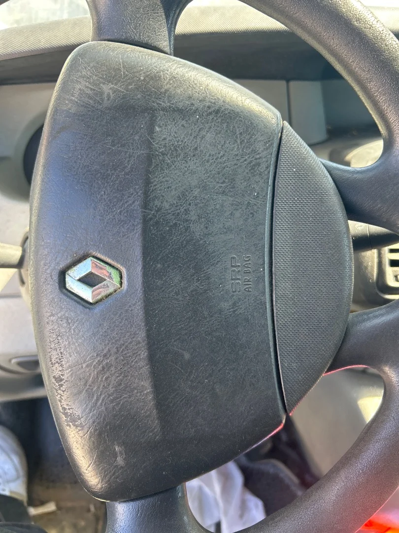 Foto de AIRBAG DELANTERO IZQUIERDO RENAULT TRAFIC II FURGÓN 2.5 dCi Diesel CAT (135 CV / 99 KW)