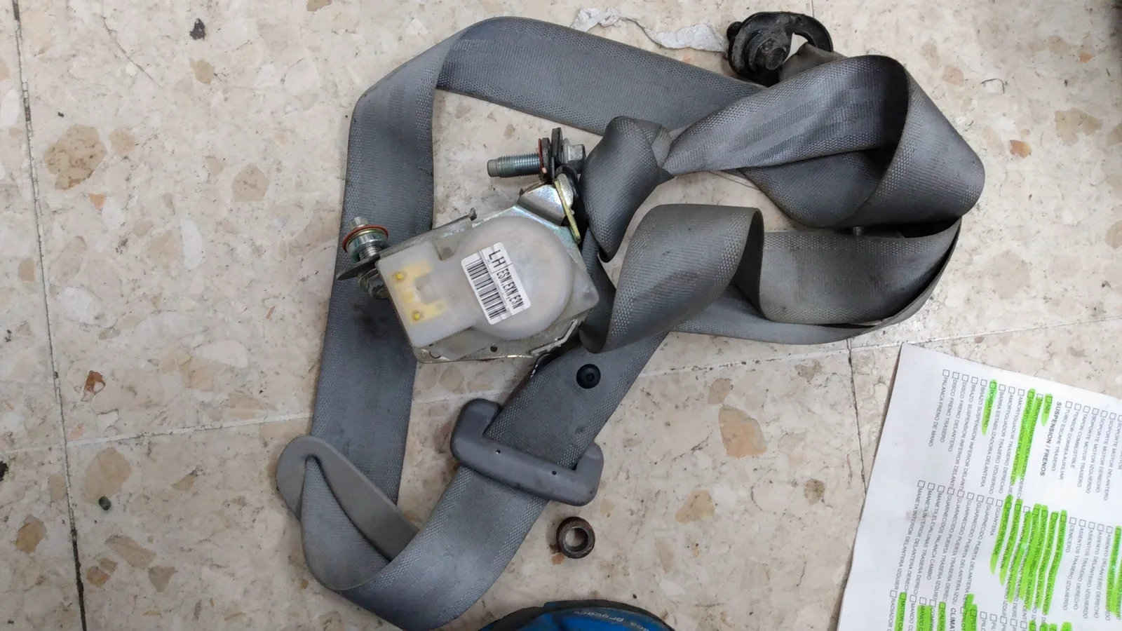 Foto de CINTURON SEGURIDAD TRASERO IZQUIERDO KIA PICANTO (SA) 1.1 CAT (65 CV / 48 KW) referencia 8981007000NL