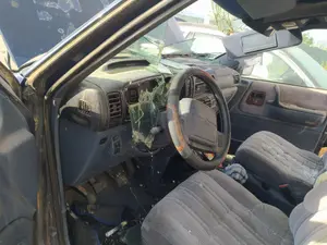 Foto de COLUMNA DIRECCION CHRYSLER VOYAGER GS 2.5 Turbodiesel (116 CV / 85 KW)