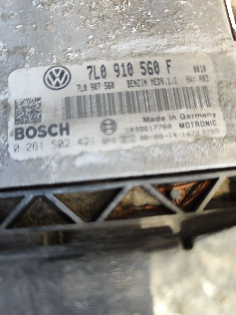 Foto de CENTRALITA MOTOR UCE VOLKSWAGEN TOUAREG (7L6) 4.2 V8 32V FSI (350 CV / 257 KW)