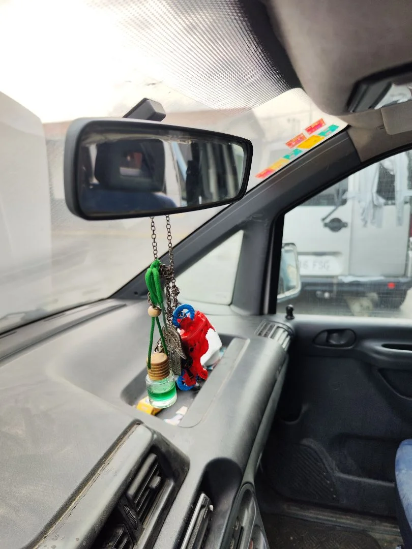 Foto de RETROVISOR INTERIOR CITROEN JUMPY 2.0 HDi CAT (RHX / DW10BTED) (94 CV / 69 KW)