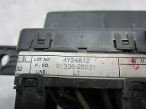 Foto de CAJA RELES / FUSIBLES HYUNDAI ACCENT (LC) 1.3 CAT (84 CV / 62 KW) referencia 9120625031 foto 4