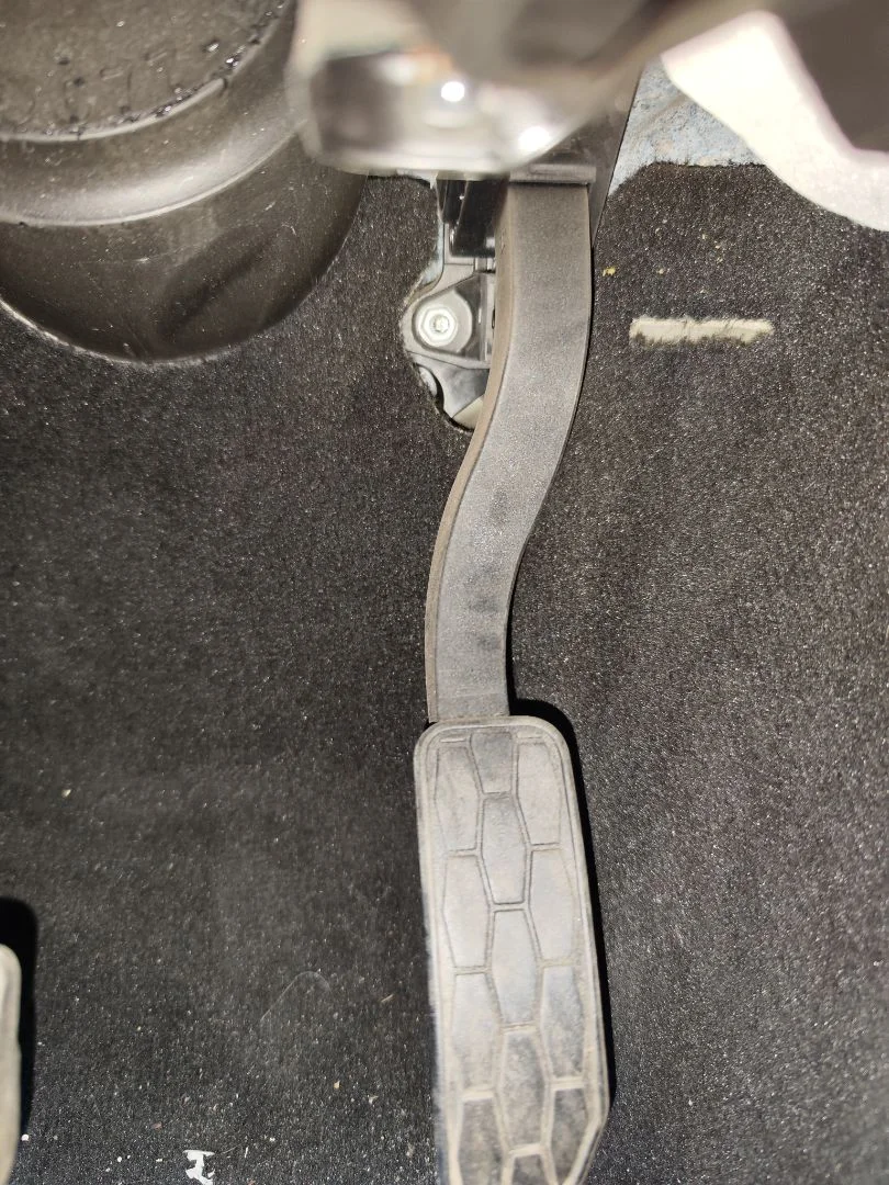 Foto de POTENCIOMETRO PEDAL JAGUAR XE 2.0 Turbo CAT (200 CV / 147 KW) referencia 9X239F832AB