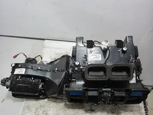 Foto de CALEFACCION ENTERA NORMAL MERCEDES-BENZ CLASE E (BM 212) LIM. 4.7 V8 CGI CAT (408 CV / 300 KW) referencia A2128304860 foto 3