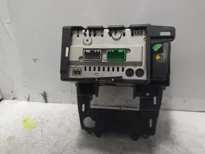 Foto de SISTEMA AUDIO / RADIO CD VOLVO S60 BERLINA 2.4 Diesel CAT (163 CV / 120 KW) referencia 307972041 foto 2
