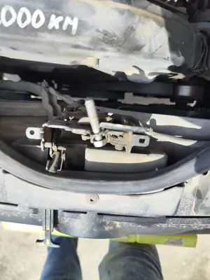 Foto de CERRADURA CAPO VOLKSWAGEN PASSAT VARIANT (3B5) 1.9 TDI (110 CV / 81 KW) referencia 3B0823509T