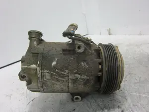Foto de COMPRESOR AIRE ACONDICIONADO OPEL CORSA C 1.2 16V CAT (Z 12 XE / LW4) (75 CV / 55 KW) referencia 6561047 foto 6