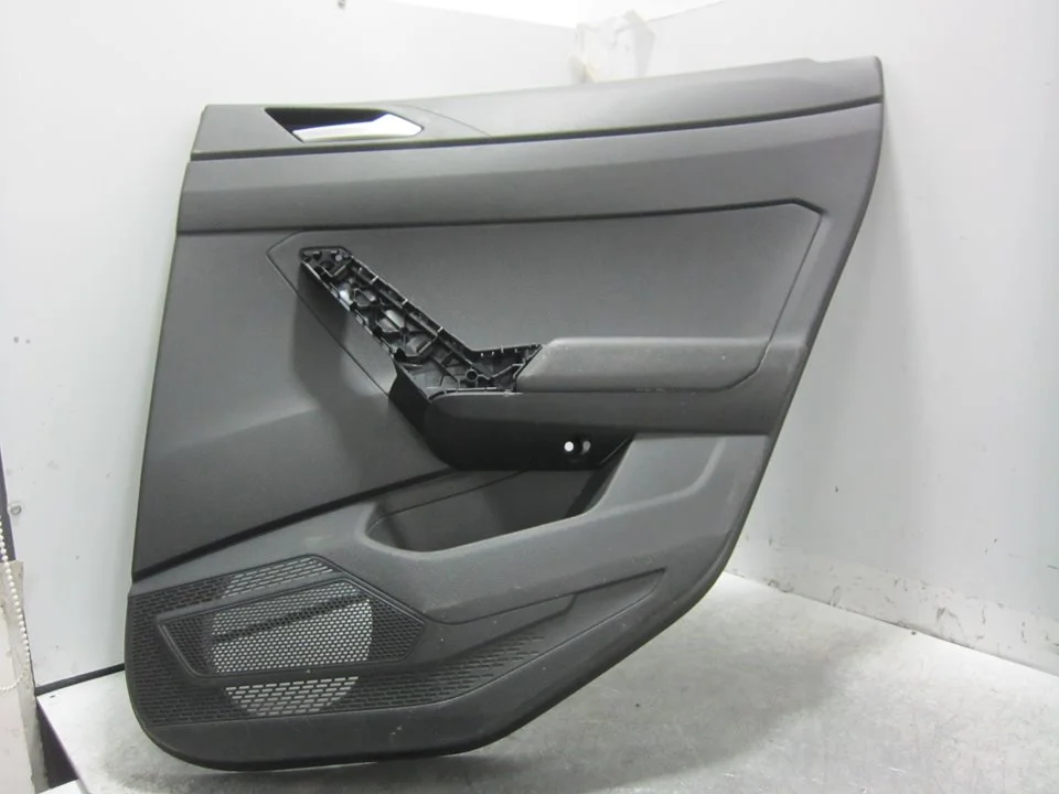 Foto de GUARNECIDO PUERTA TRASERA DERECHA VOLKSWAGEN POLO VI (AW1)(08.2017) 1.0 (65 CV / 48 KW) referencia 2G6867212