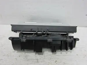 Foto de CENICERO AUDI A4 AVANT (8E) referencia 8E0857951G foto 2