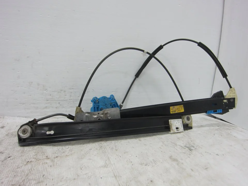 Foto de ELEVALUNAS TRASERO IZQUIERDO AUDI A4 BERLINA (8E) 2.0 16V FSI (150 CV / 110 KW) referencia 8E0837462A