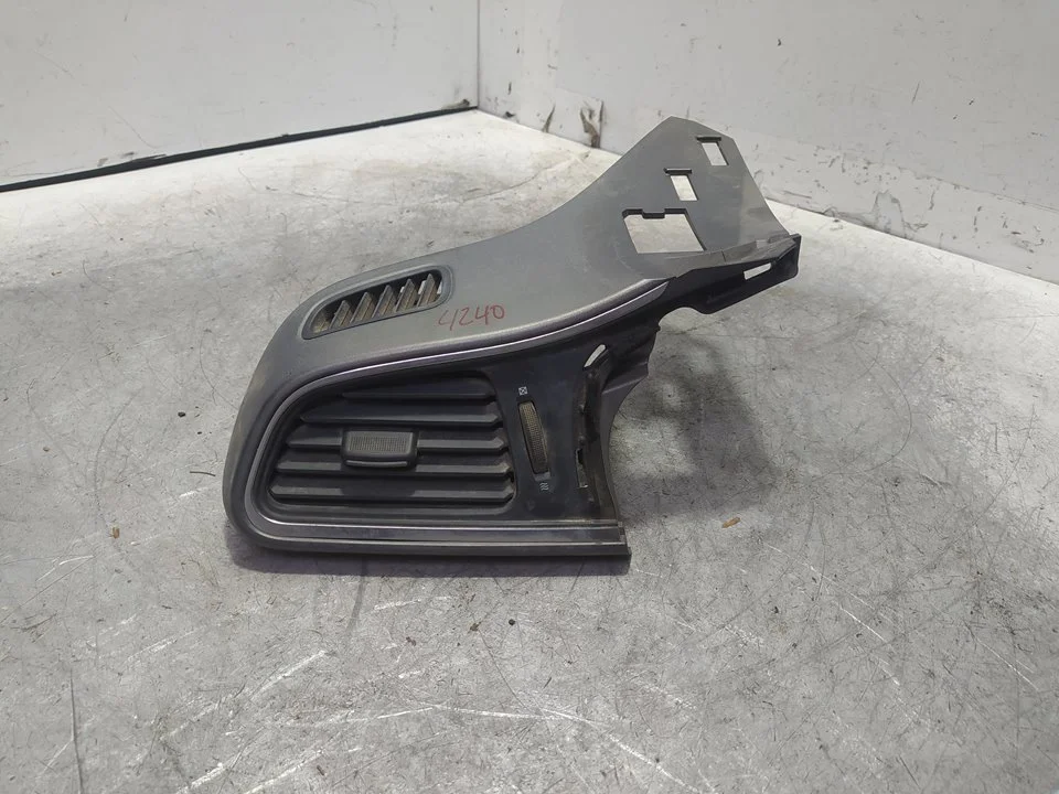 Foto de NO IDENTIFICADO RENAULT KADJAR 1.3 TCE (159 CV / 117 KW) referencia 687617883R