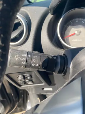Foto de MANDO LUCES NISSAN QASHQAI (J10) 2.0 16V CAT (141 CV / 104 KW) referencia 25540JD01A