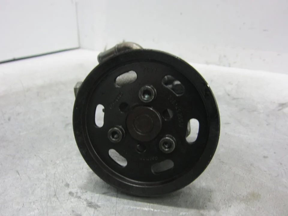 Foto de BOMBA DIRECCION VOLKSWAGEN PASSAT BERLINA (3B2) 1.9 TDI (116 CV / 85 KW) referencia 800145177Q