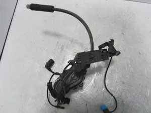 Foto de PINZA DE FRENO TRASERA DERECHA MERCEDES-BENZ CLASE A (BM 176) 1.5 CDI CAT (109 CV / 80 KW) referencia A2464232298R foto 6