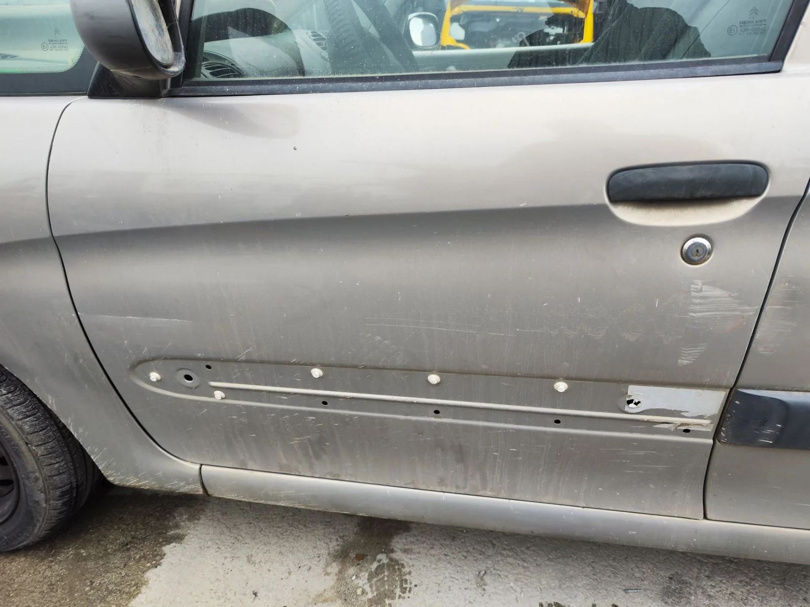 Foto de PUERTA DELANTERA IZQUIERDA CITROEN XSARA PICASSO 2.0 HDi CAT (RHY / DW10TD) (90 CV / 66 KW)