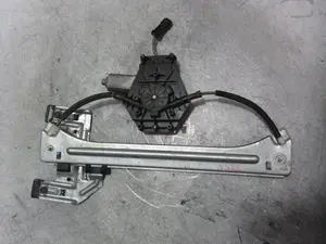 Foto de ELEVALUNAS TRASERO IZQUIERDO CHRYSLER PT CRUISER 2.0 16V CAT (141 CV / 104 KW) referencia 04724559A foto 3