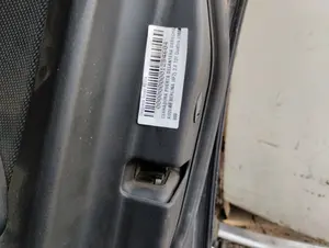 Foto de CERRADURA PUERTA DELANTERA DERECHA AUDI A6 BERLINA (4F2) 3.0 V6 24V TDI (224 CV / 165 KW) foto 2