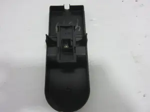Foto de MANDO ELEVALUNAS DELANTERO DERECHO OPEL ASTRA H GTC 1.9 CDTI (120 CV / 88 KW) referencia 13197132 foto 2