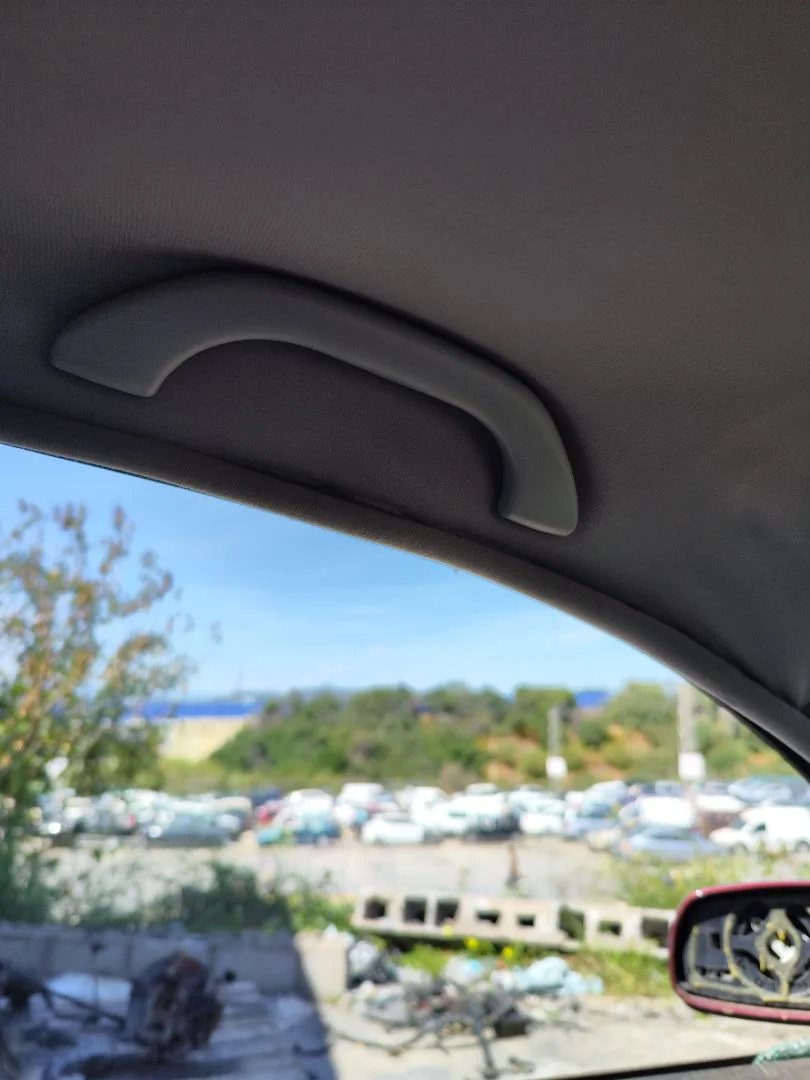 Foto de ASIDERO TECHO DELANTERO IZQUIERDO VOLKSWAGEN PASSAT BERLINA (3B2) 1.9 TDI (116 CV / 85 KW) referencia 3B0857607  FKZ