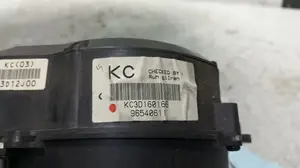 Foto de CUADRO INSTRUMENTOS CHEVROLET KALOS 1.2 CAT (72 CV / 53 KW) referencia 96540611 foto 4