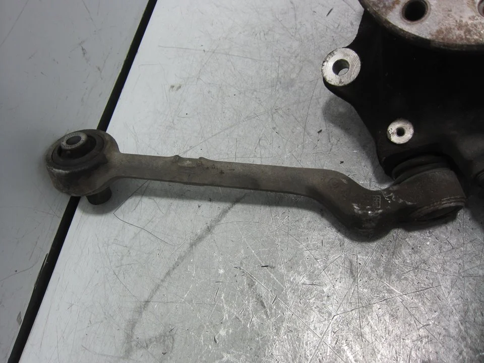 Foto de BRAZO SUSPENSION INFERIOR DELANTERO DERECHO BMW SERIE Z4 ROADSTER (E89) 2.0 TwinTurbo (245 CV / 180 KW) referencia 6082T6