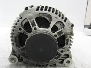 Foto de ALTERNADOR CITROEN C8 2.0 HDi FAP CAT (107 CV / 79 KW) foto 6