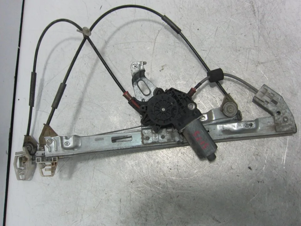 Foto de ELEVALUNAS DELANTERO DERECHO PEUGEOT 206 2.0 HDi CAT (90 CV / 66 KW)